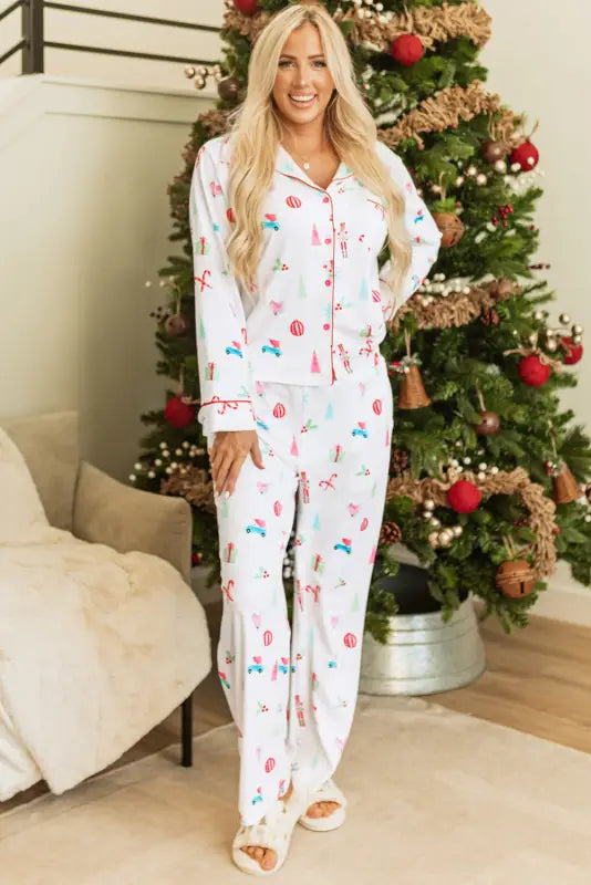 Get cozy with holly jolly pajama set - perfect holiday gift!