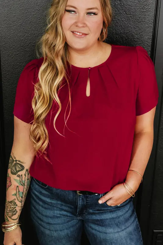 Black keyhole pleated plus size t shirt - red dahlia / 1x / 100% polyester - size/plus tops/plus tops & tees