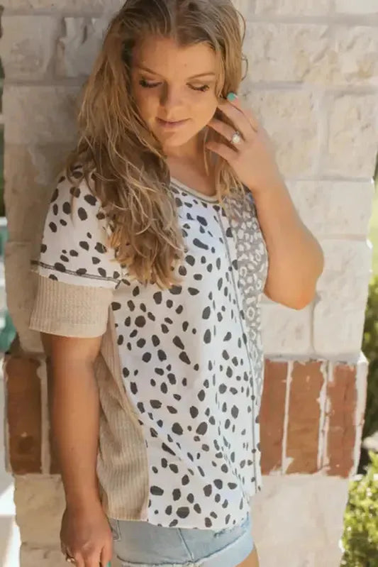 Khaki Plus Size Leopard Print Colorblock V Neck T Shirt - Fashionfitz