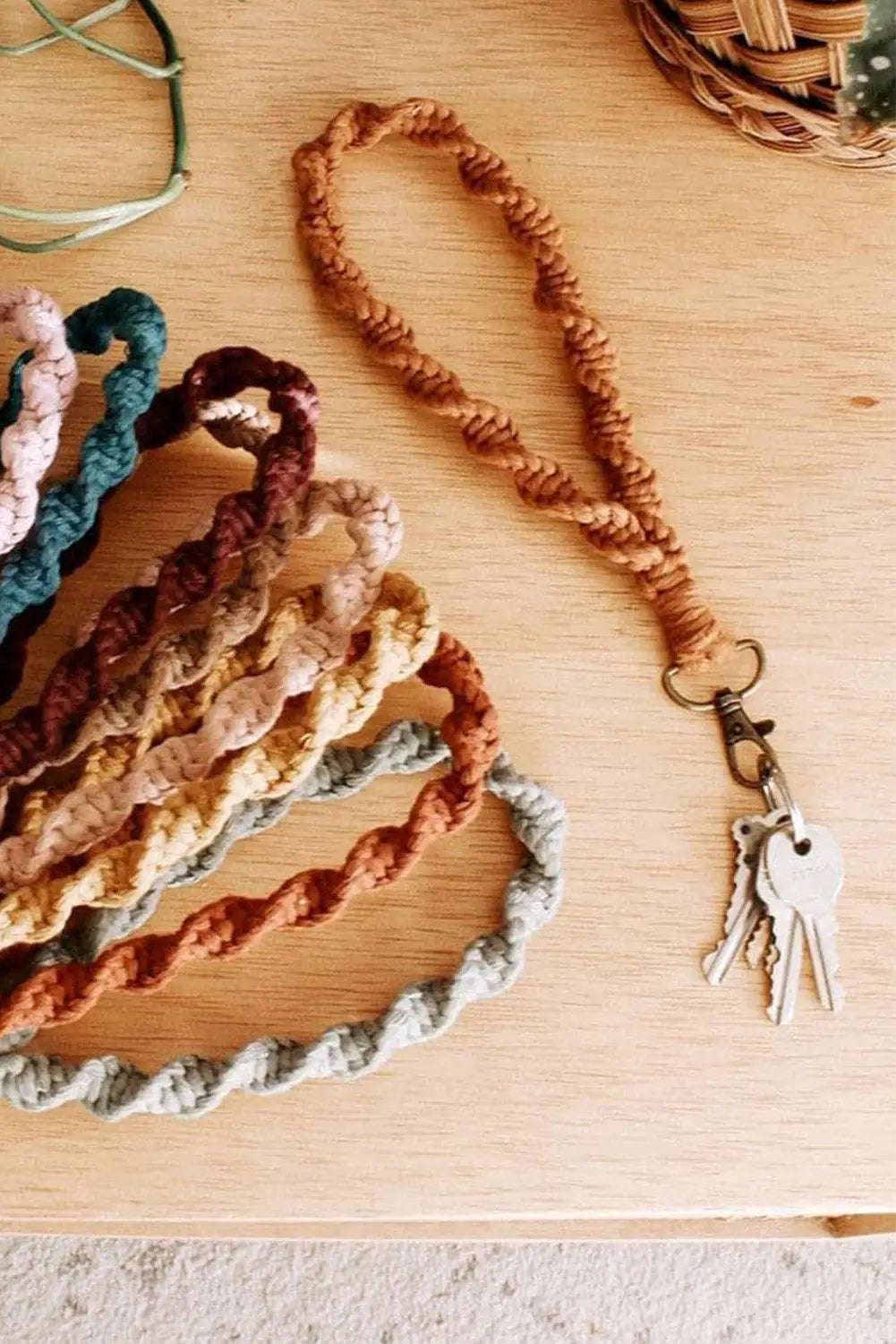 Khaki twist braided wristlet keychain - one size / cotton rope - keychains