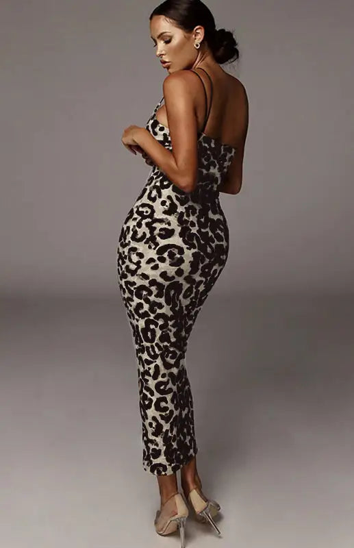 Ladies sleeveless v-neck leopard print dress - bodycon dresses