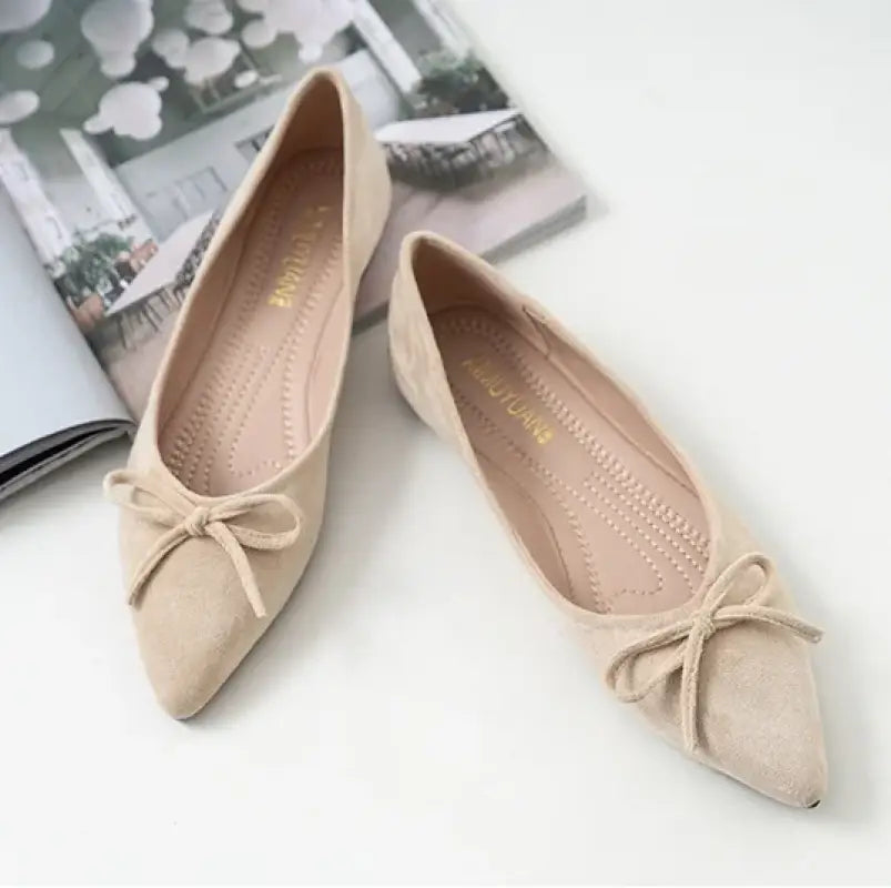 Leopard pointed toe flats - bow apricot / 4.5