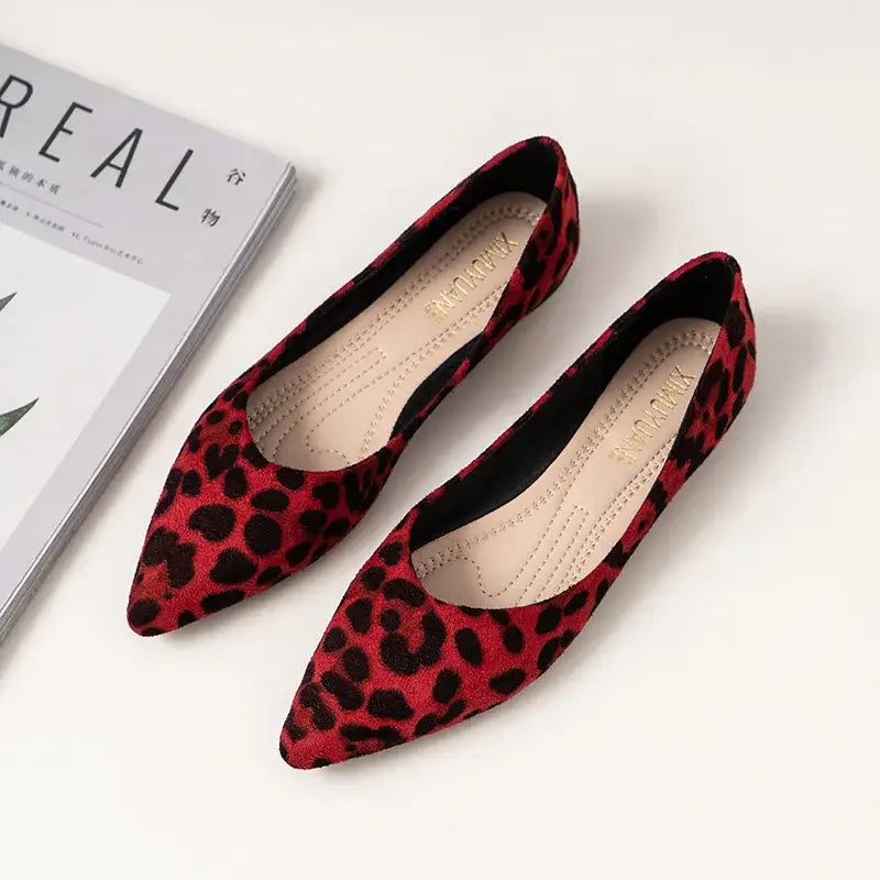 Leopard pointed toe flats - red / 4.5