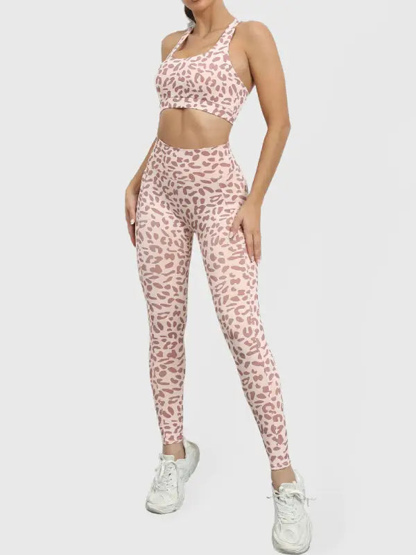 Leopard print hip lifting high waist activewear set - khaki / s - leggings sets