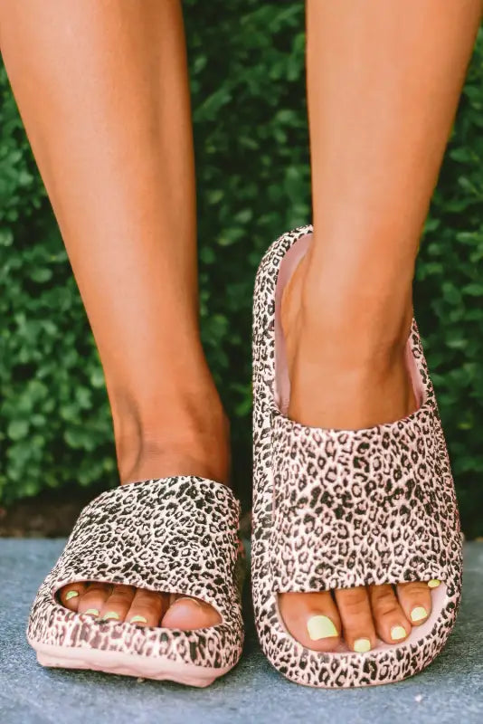 Leopard print thick sole slip on slippers