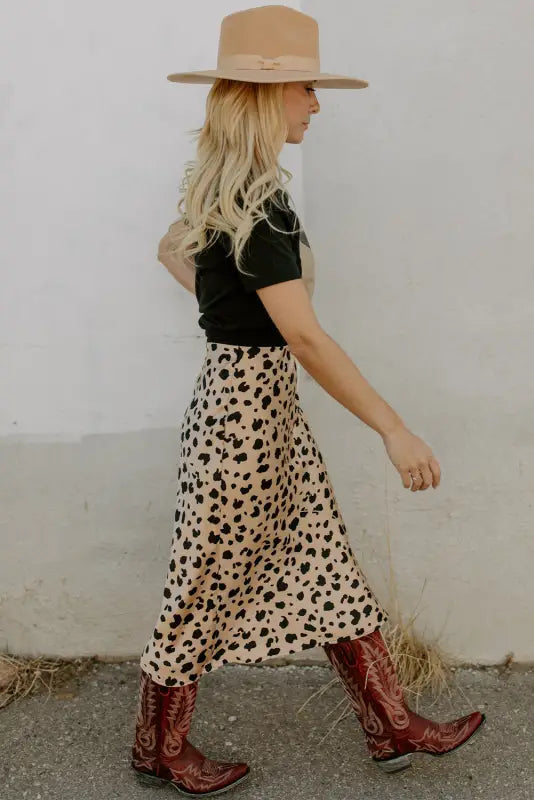 Leopard split hem midi skirt - skirts