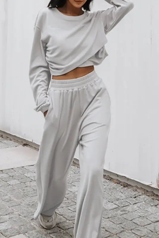 Light grey solid criss cross crop top and pants active set