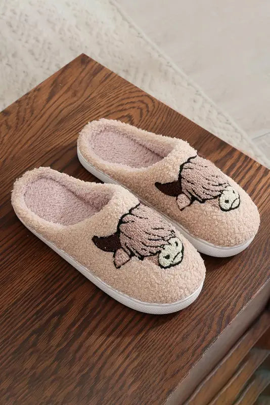 Light pink moon & clock pattern fuzzy home slippers