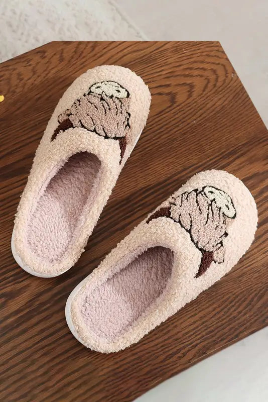 Light pink moon & clock pattern fuzzy home slippers