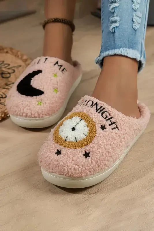 Light Pink Moon & Clock Pattern Fuzzy Home Slippers - Fashionfitz