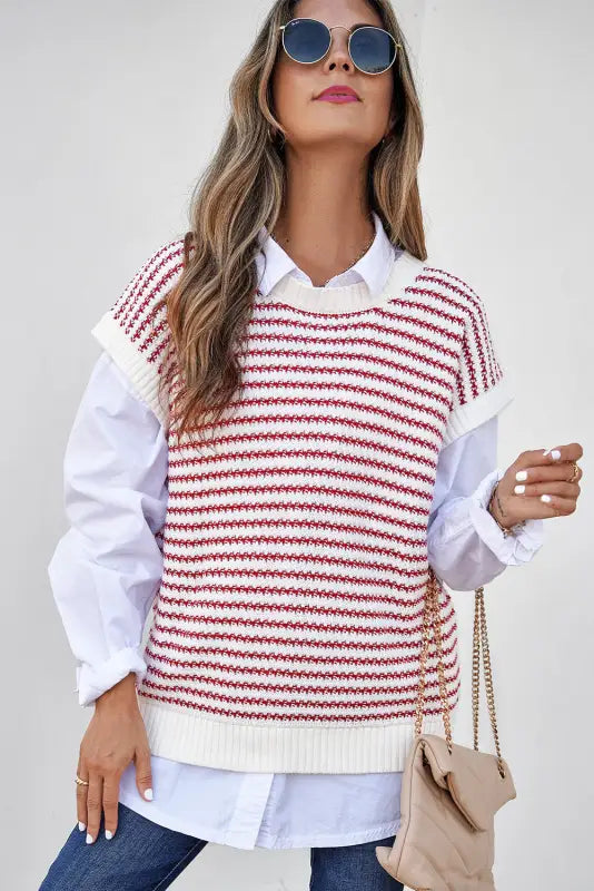 Loose fit vest - red stripe ribbed trim