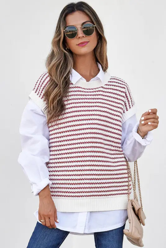 Loose fit vest - red stripe ribbed trim