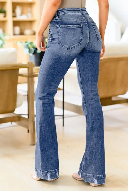 Medium wash flare jeans | women’s | fashionfitz