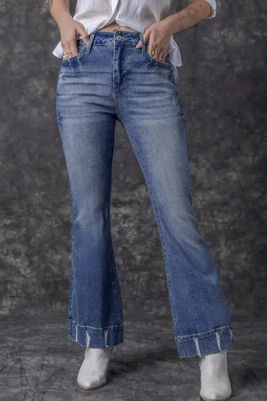 Medium wash flare jeans | women’s | fashionfitz