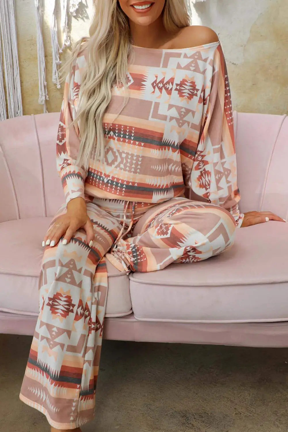 Multicolour aztec print puff sleeve pullover and pants lounge outfit - s / 95% polyester + 5% elastane - loungewear