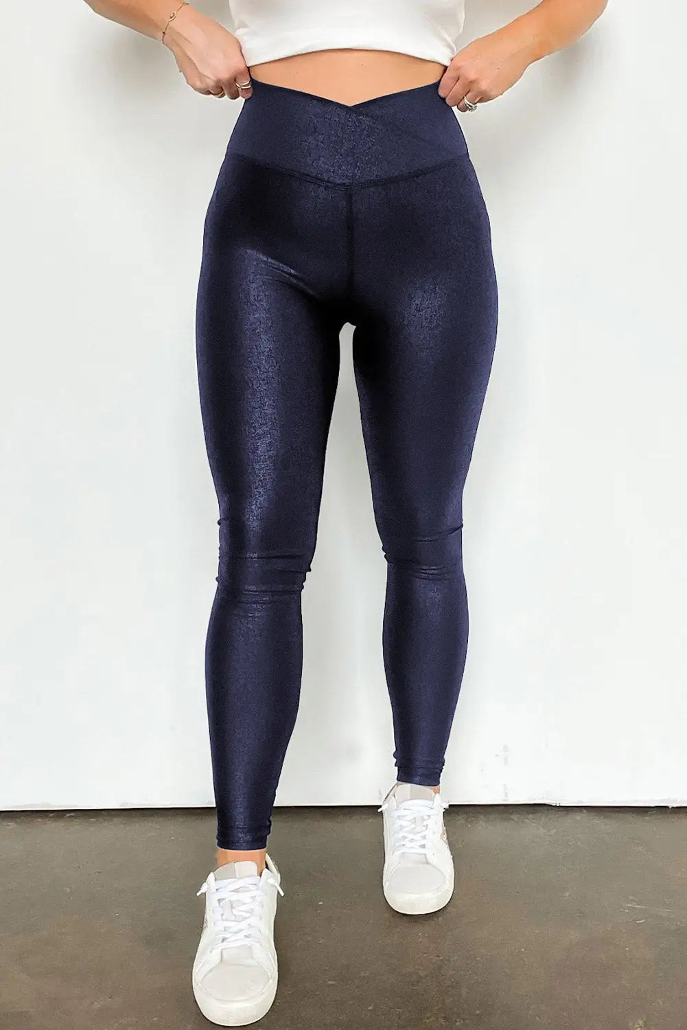 Navy blue crossed dip waist sleek leather leggings - l 92% polyester + 8% elastane