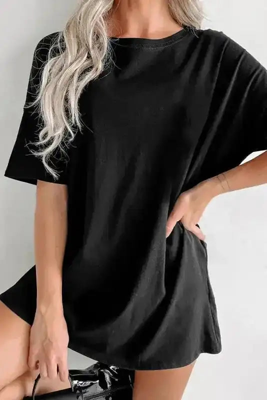 Noir-Elegance Tunic Tee - Fashionfitz