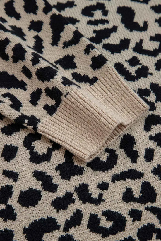 Oversized chunky knit leopard cardigan | women’s autumn layer