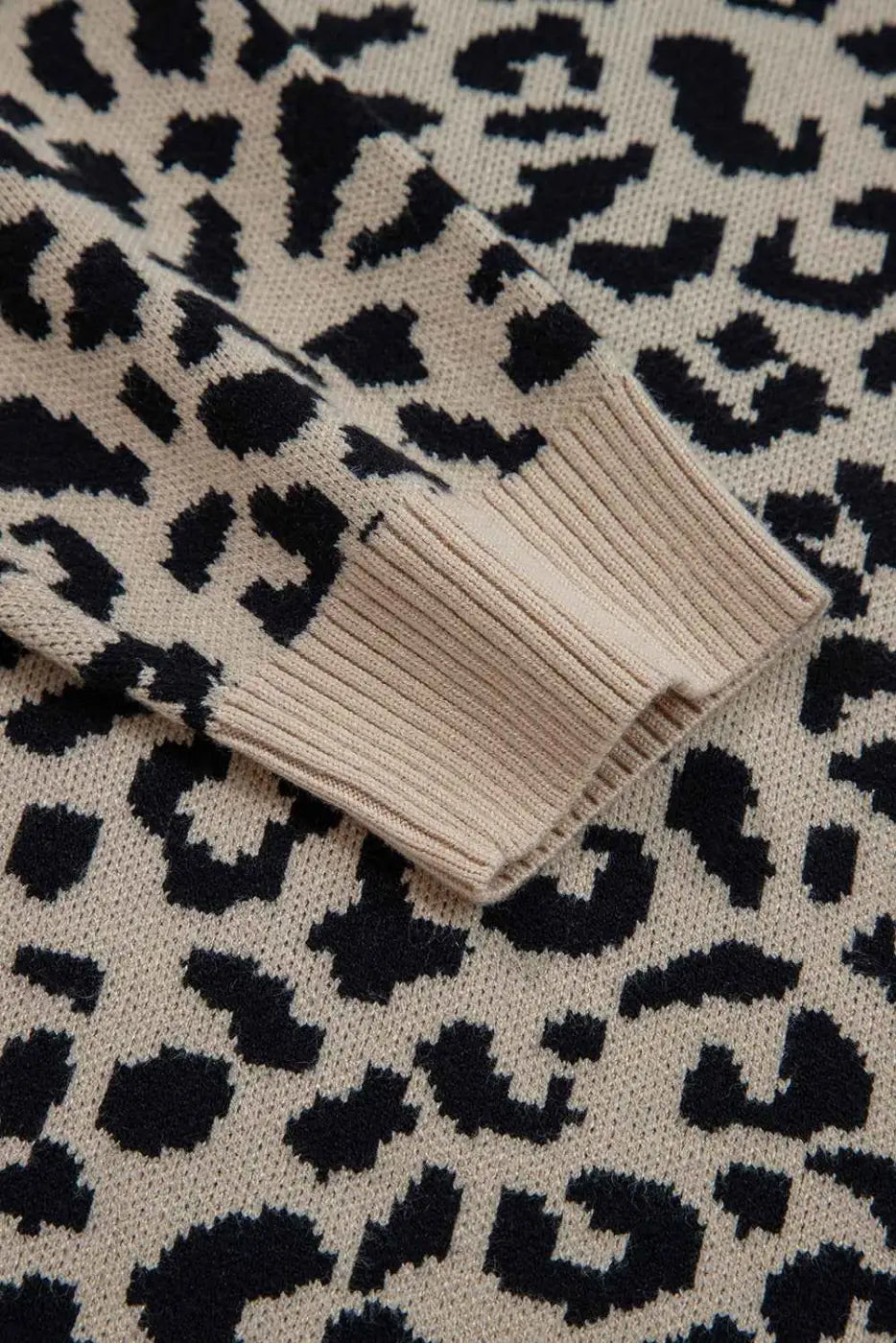 Oversized chunky knit leopard cardigan | women’s autumn layer