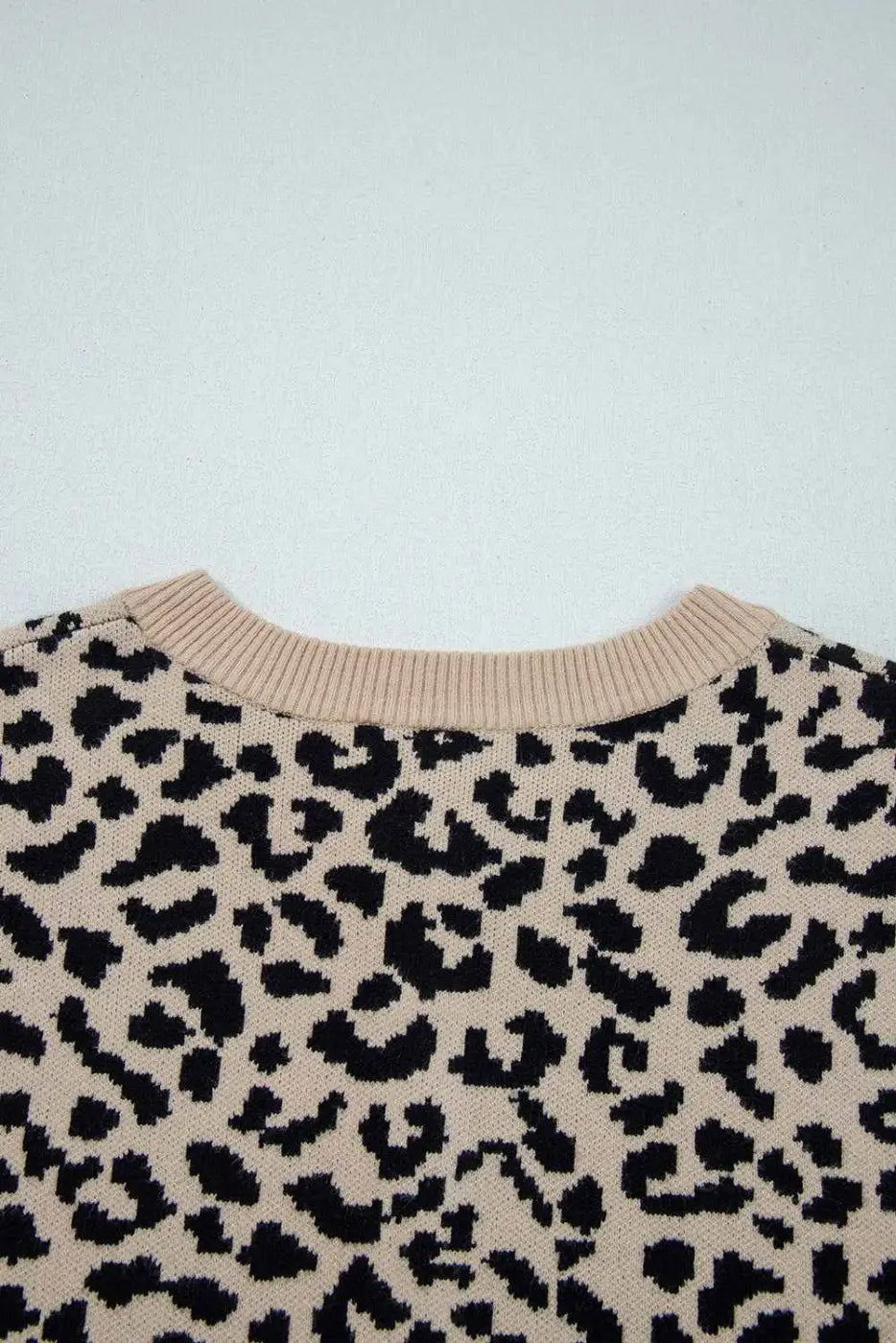 Oversized chunky knit leopard cardigan | women’s autumn layer