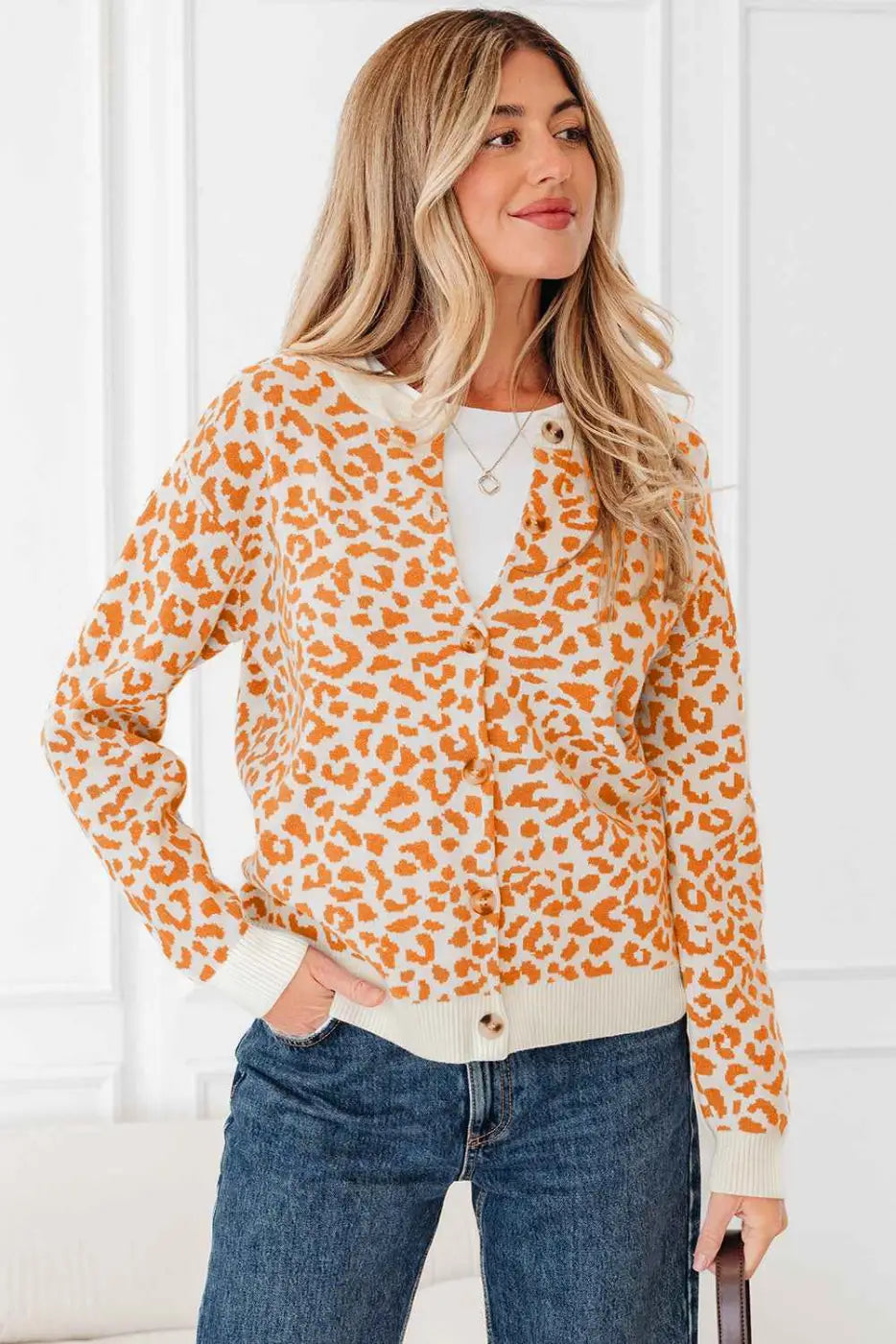 Oversized chunky knit leopard cardigan | women’s autumn layer