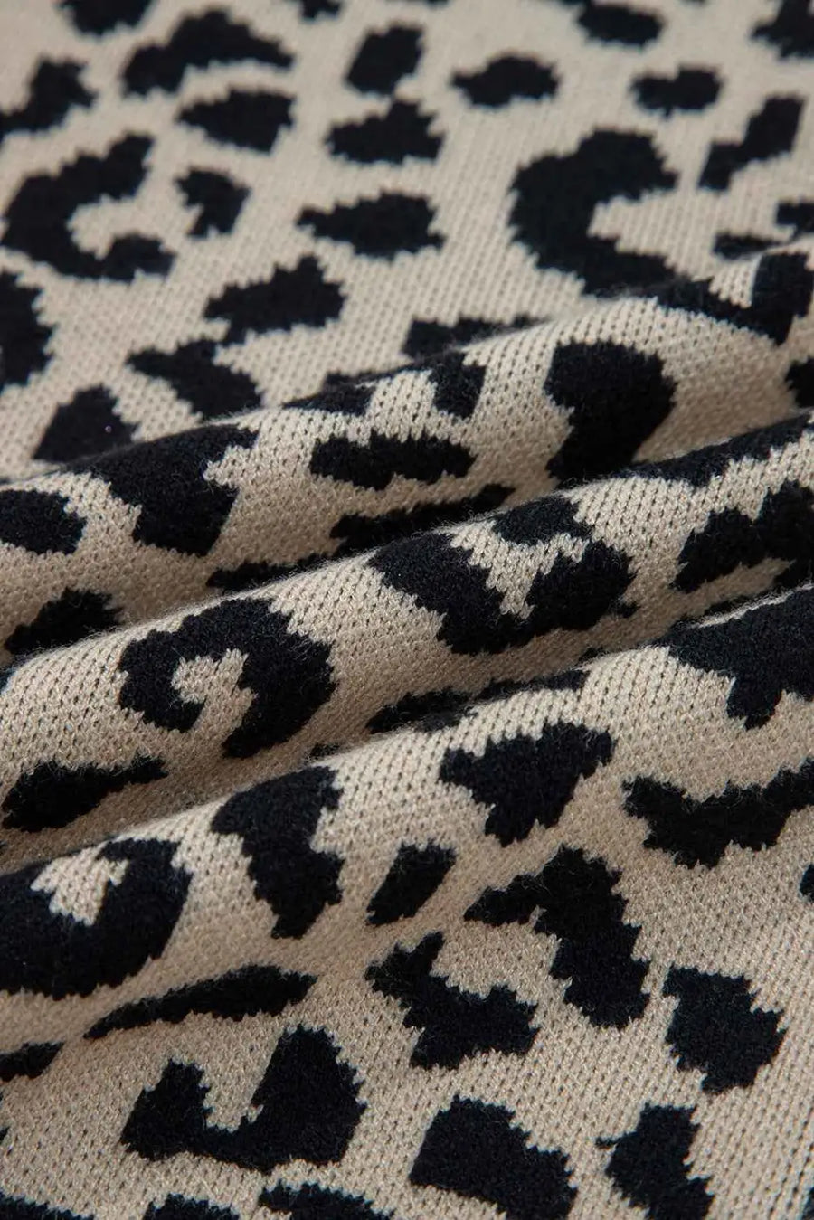 Oversized chunky knit leopard cardigan | women’s autumn layer