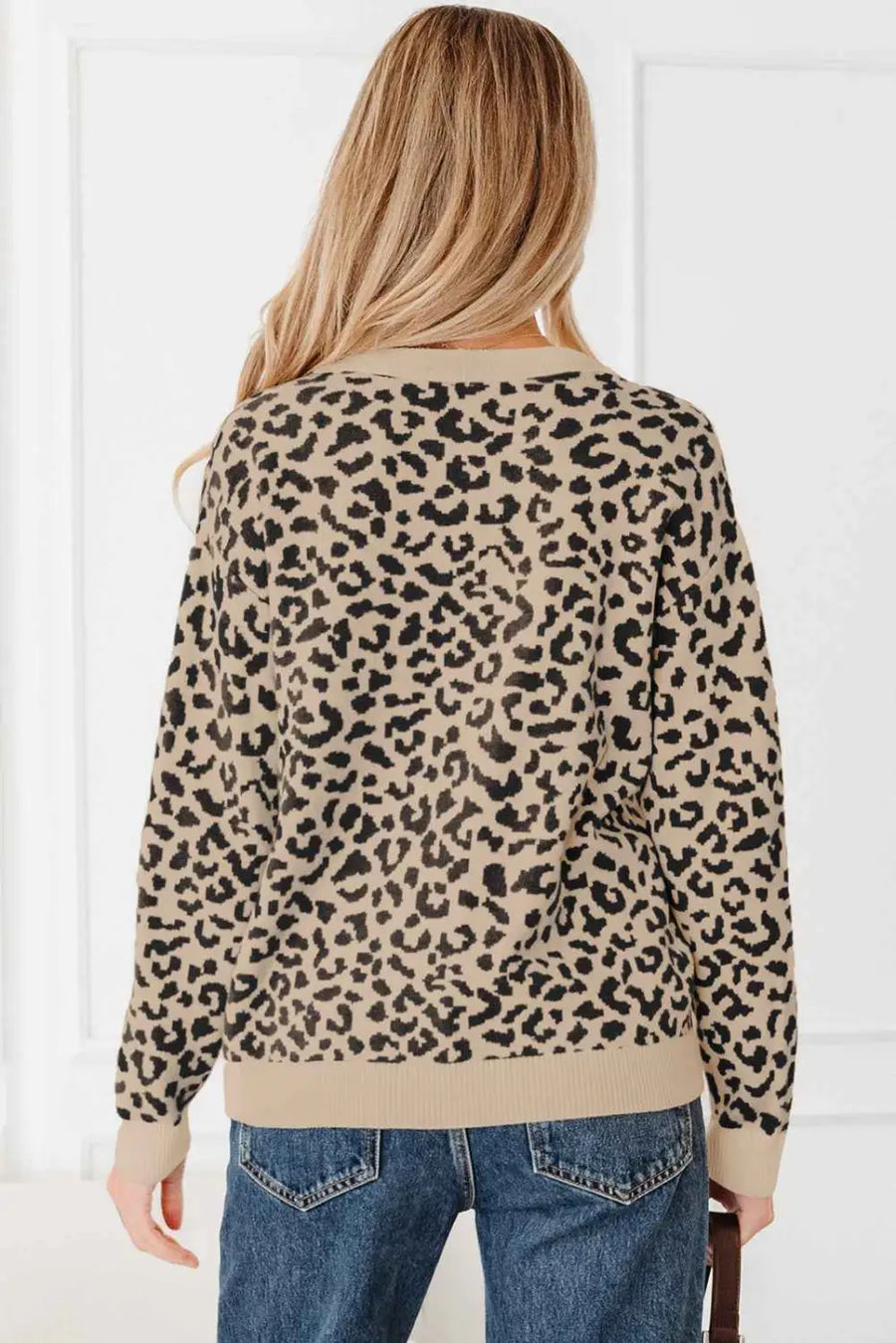 Oversized chunky knit leopard cardigan | women’s autumn layer