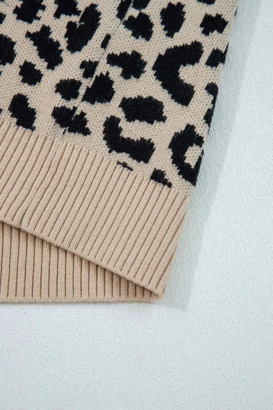 Oversized chunky knit leopard cardigan | women’s autumn layer