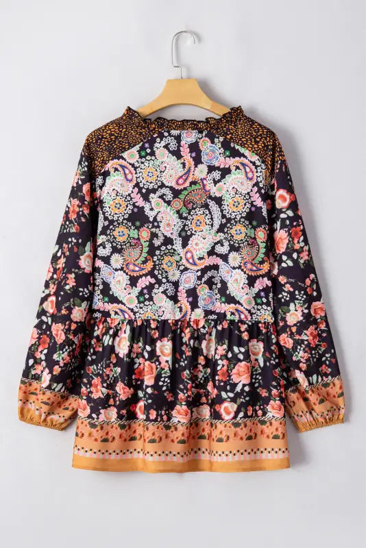 Plus size paisley v-neck blouse | elegant & trendy