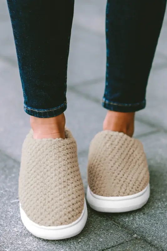 Pale khaki two-tone knitted warm homewear slippers