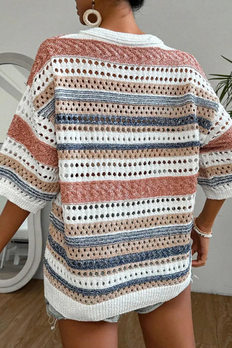 Palletpop knit sweater: relax relax in a striped crochet of white, pink, blue, and beige hues