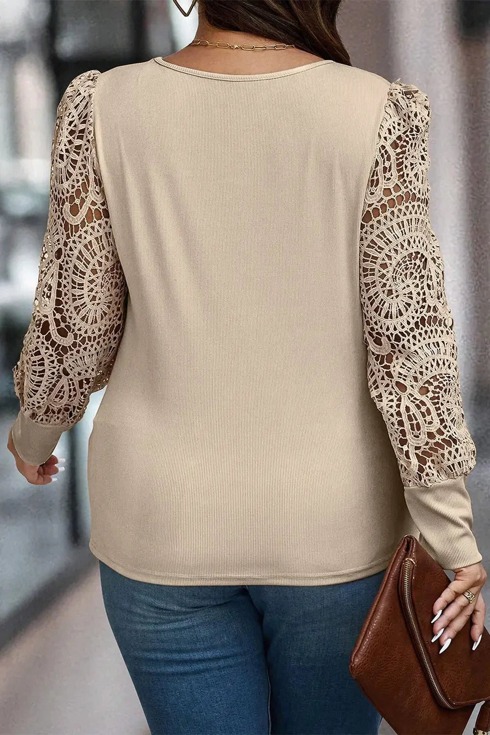 Parchment plus hollowed lace sleeve square neck ribbed top - size