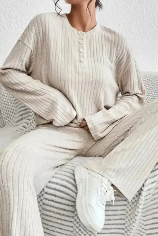 Parchment Plus Size Ribbed V Neck Pullover and Pants Set - Fashionfitz