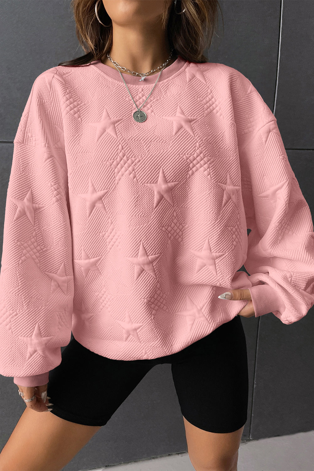 Peach blossom star embossed textured drop shoulder sweatshirt - l / 95% polyester + 5% elastane - sweatshirts & hoodies