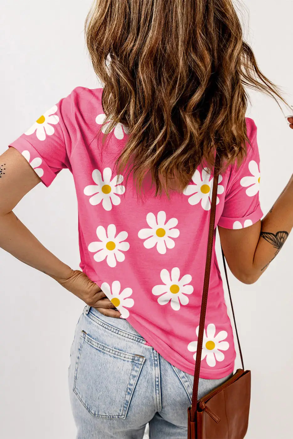 Pink daisy t-shirt - crewneck - tees