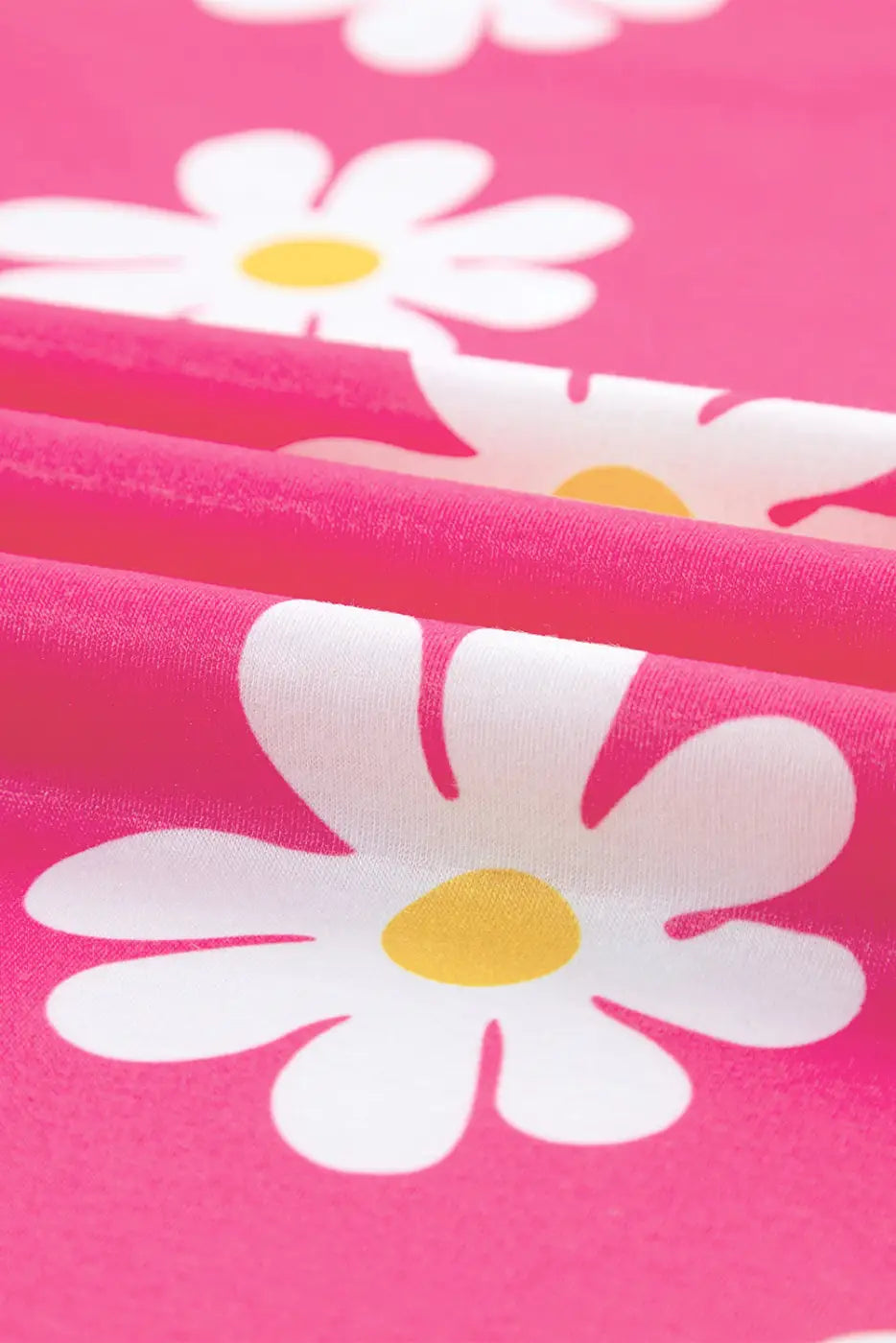 Pink daisy t-shirt - crewneck - tees