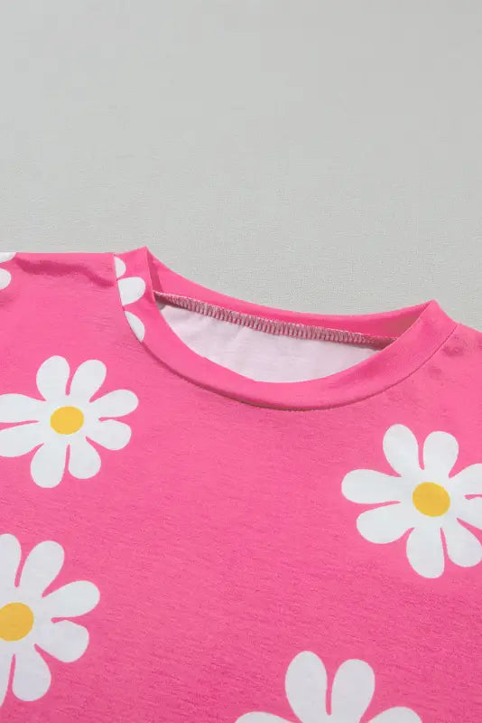 Pink daisy t-shirt - crewneck - tees