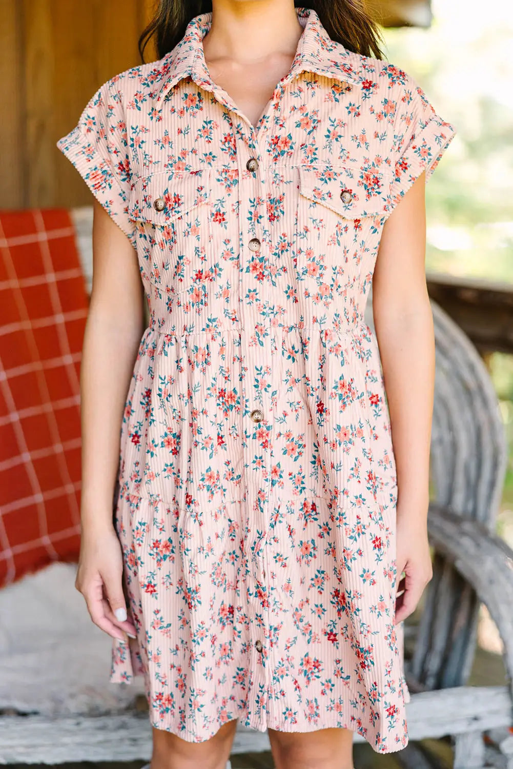 Pink short sleeve flap pockets shirt floral dress - s / 100% polyester - dresses