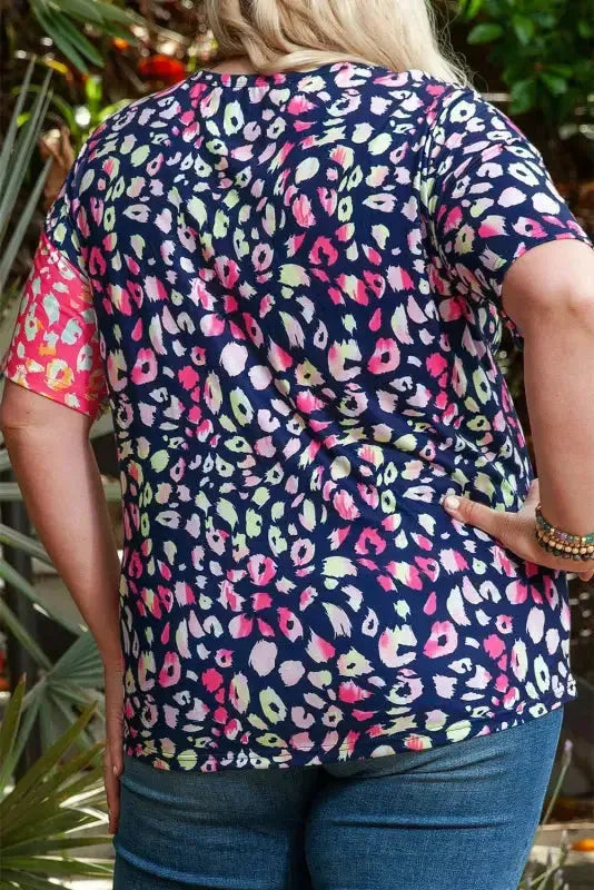 Plus Size Leopard Colorblock Short Sleeve Top - Fashionfitz