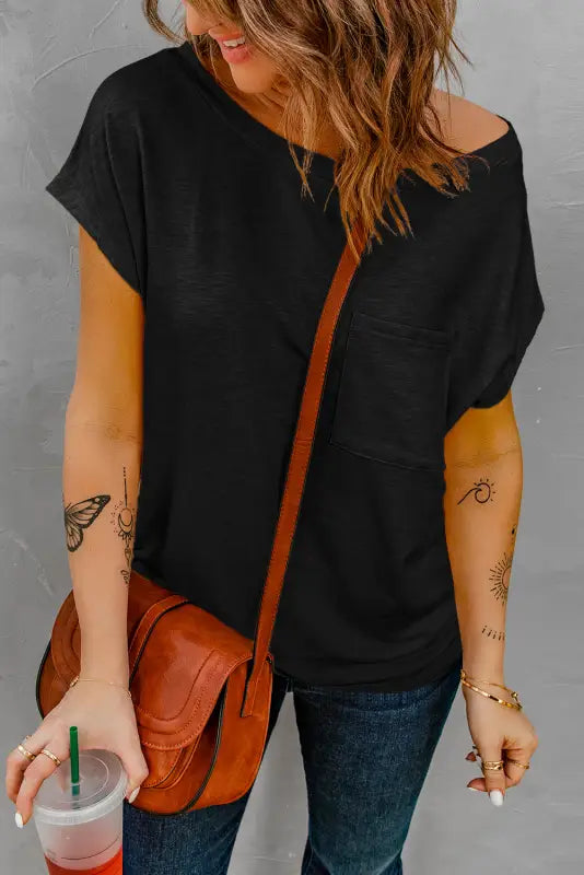 Pocket tee with side slits - t-shirts