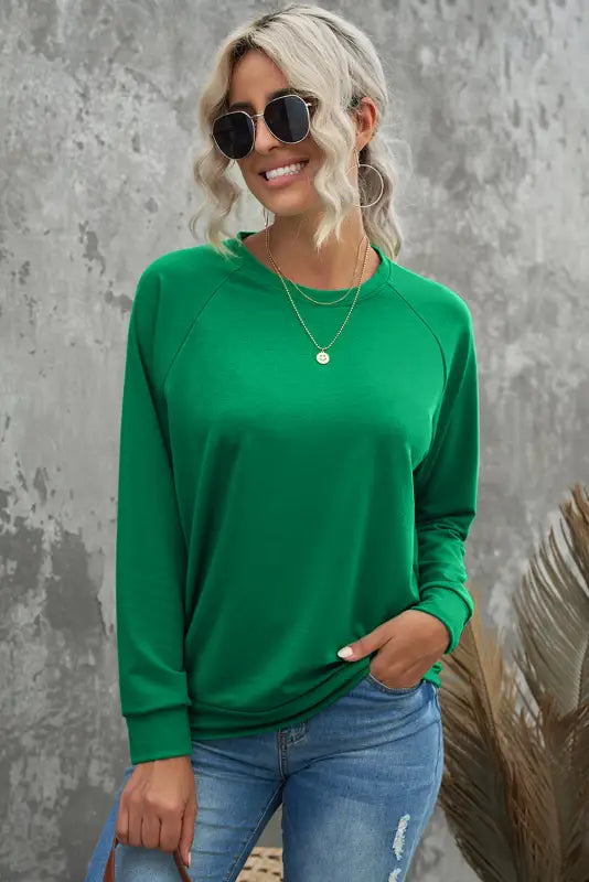 Green solid round neck raglan sleeve sweatshirt - sweatshirts & hoodies