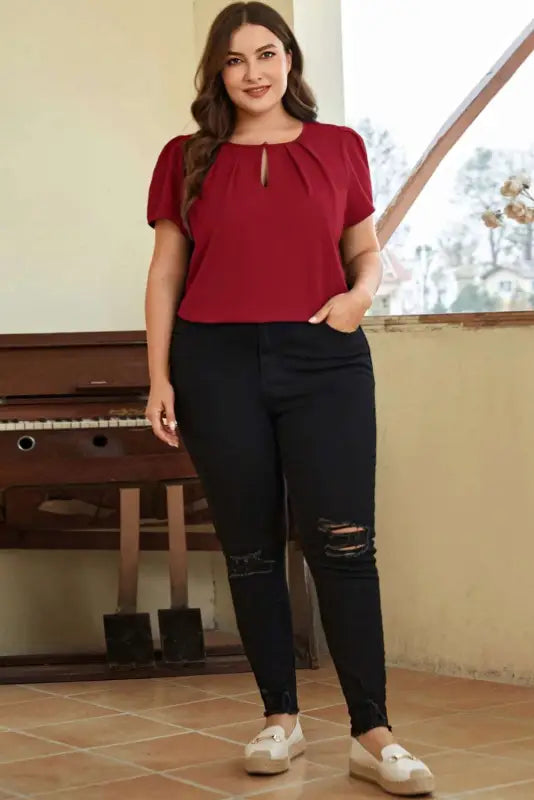 Red dahlia keyhole pleated crew neck plus size t shirt