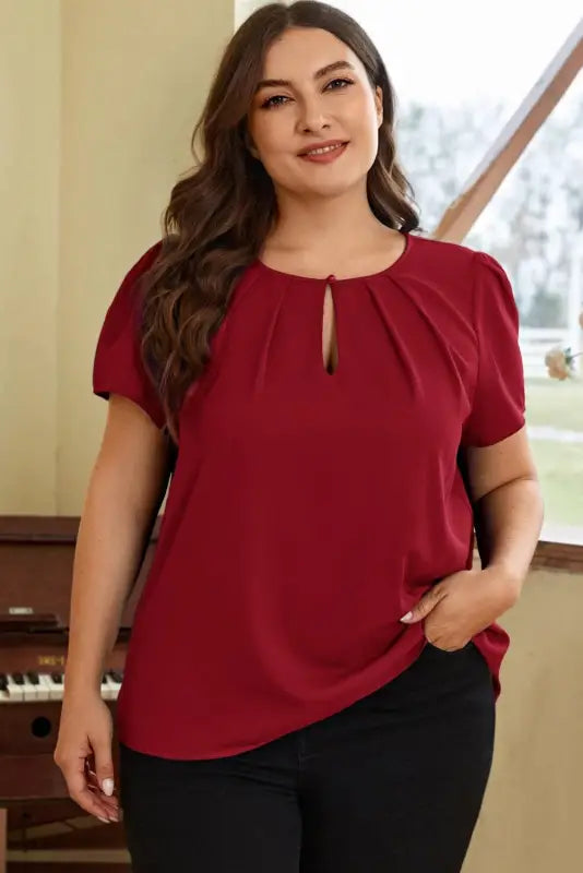 Red dahlia keyhole pleated crew neck plus size t shirt