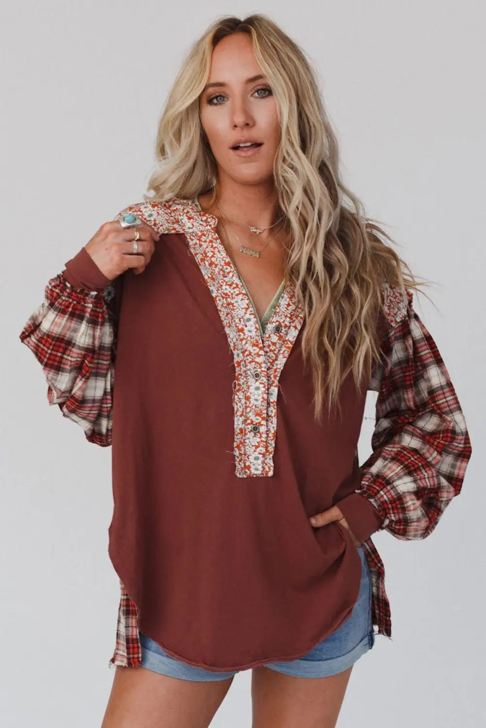 Red dahlia mixed print half buttons plus size pullover top