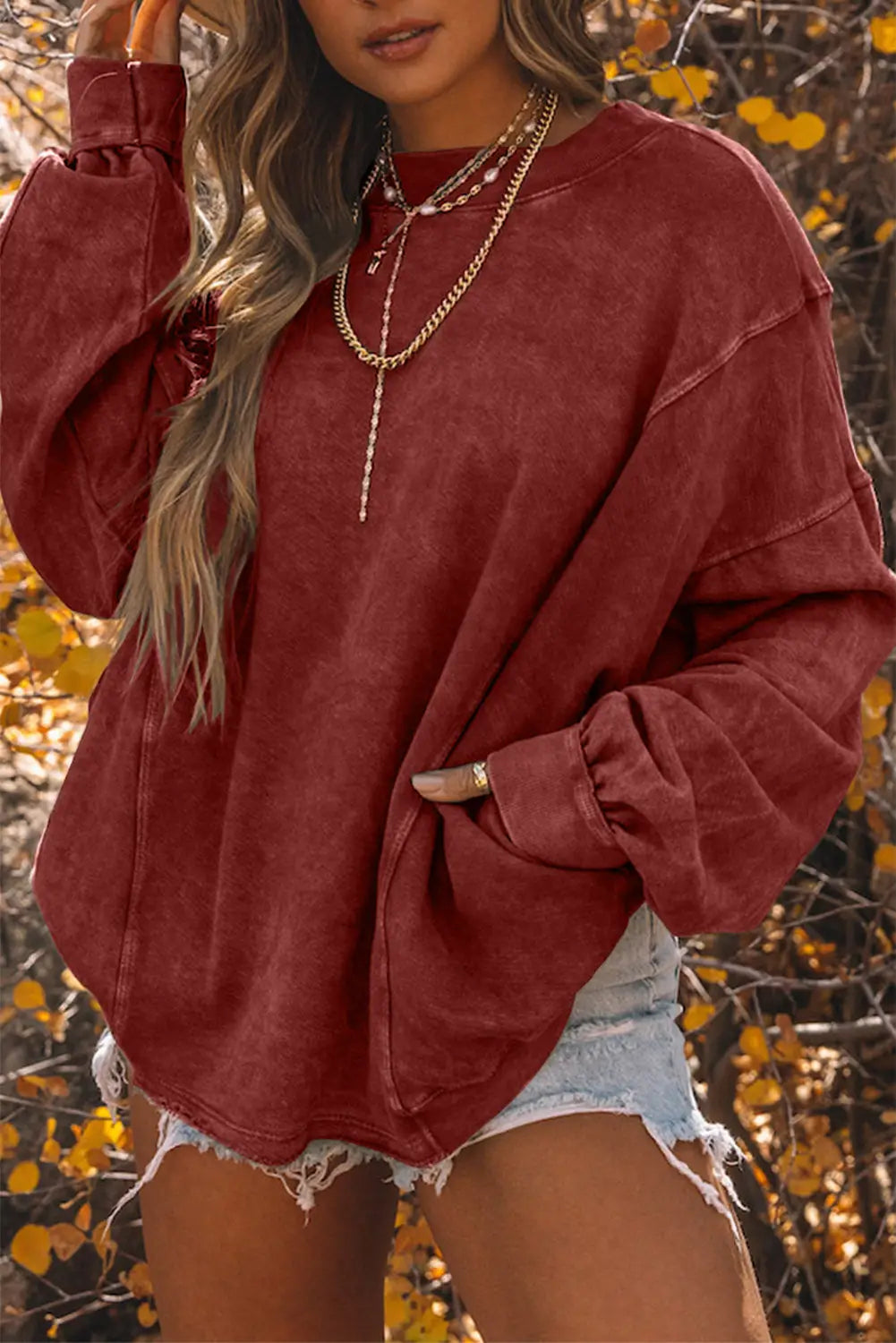 Red exposed seam twist open back oversized sweatshirt - s / 80% polyester + 20% cotton - sweaters & cardigans