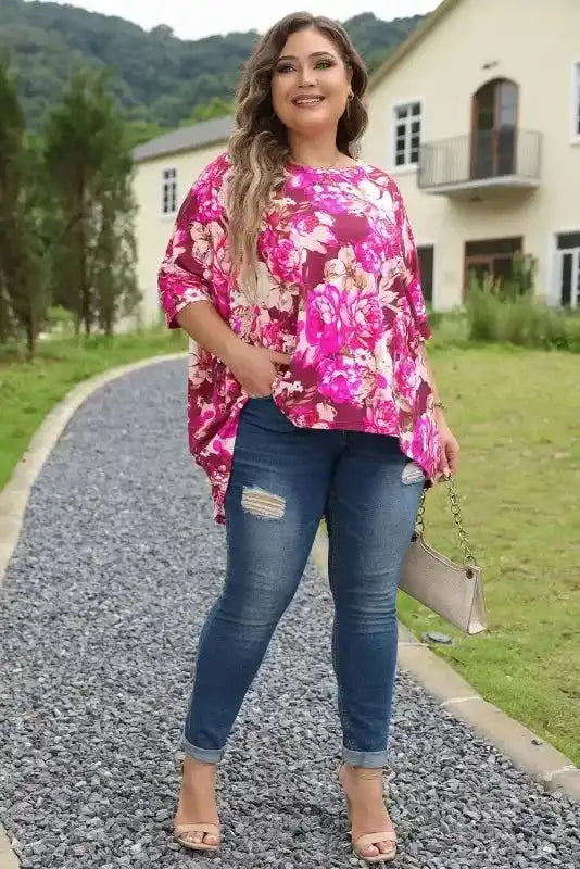 Red Floral Short Sleeve Plus Size Blouse Women UK styled as a bold feminine casual summer outfit — Fashionfitz