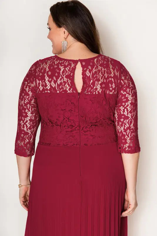 Red lace scalloped v neck 3/4 sleeves pleated tulle plus maxi dress - size