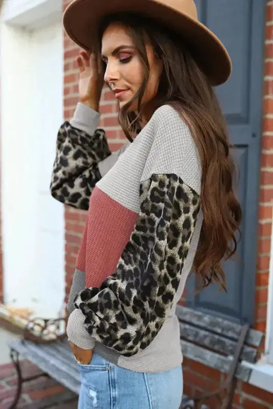 Red Wild Leopard Contrast Sleeve Colorblock Waffle Knit Top - Fashionfitz