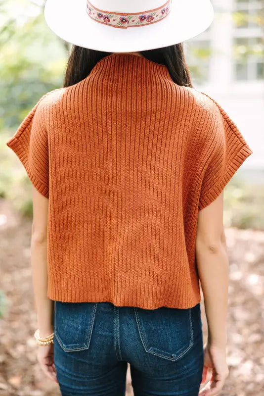 Ribbed knit short sleeve sweater - patch pocket