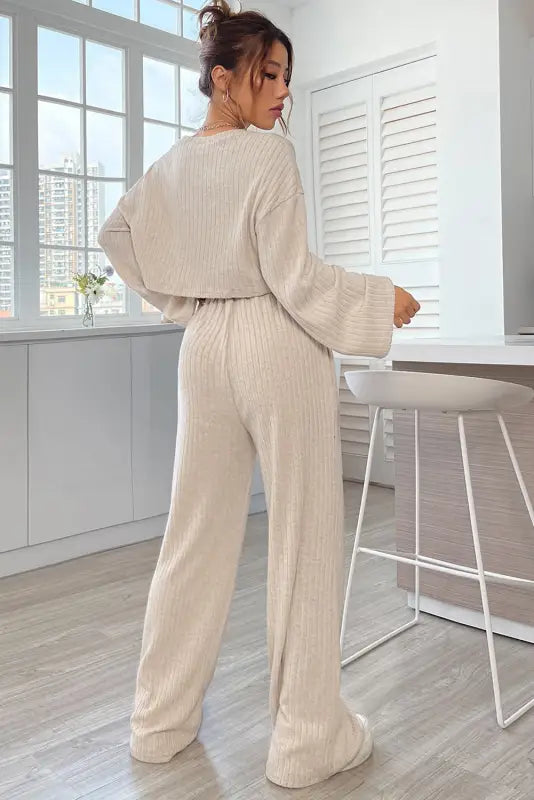 Ribbed knit slouchy two-piece outfit - women’s lounge sets